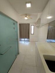 # 1 Loft (D14), Apartment #466879421